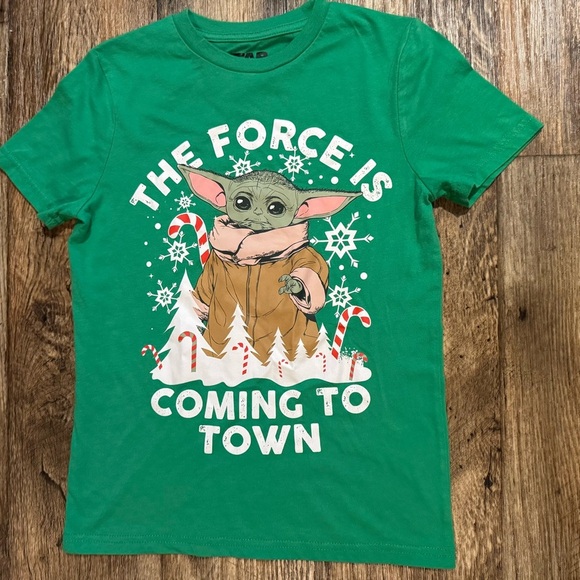 Star Wars Other - Star Wars Baby Yoda Green Holiday Graphic Kids T-Shirt Size Medium